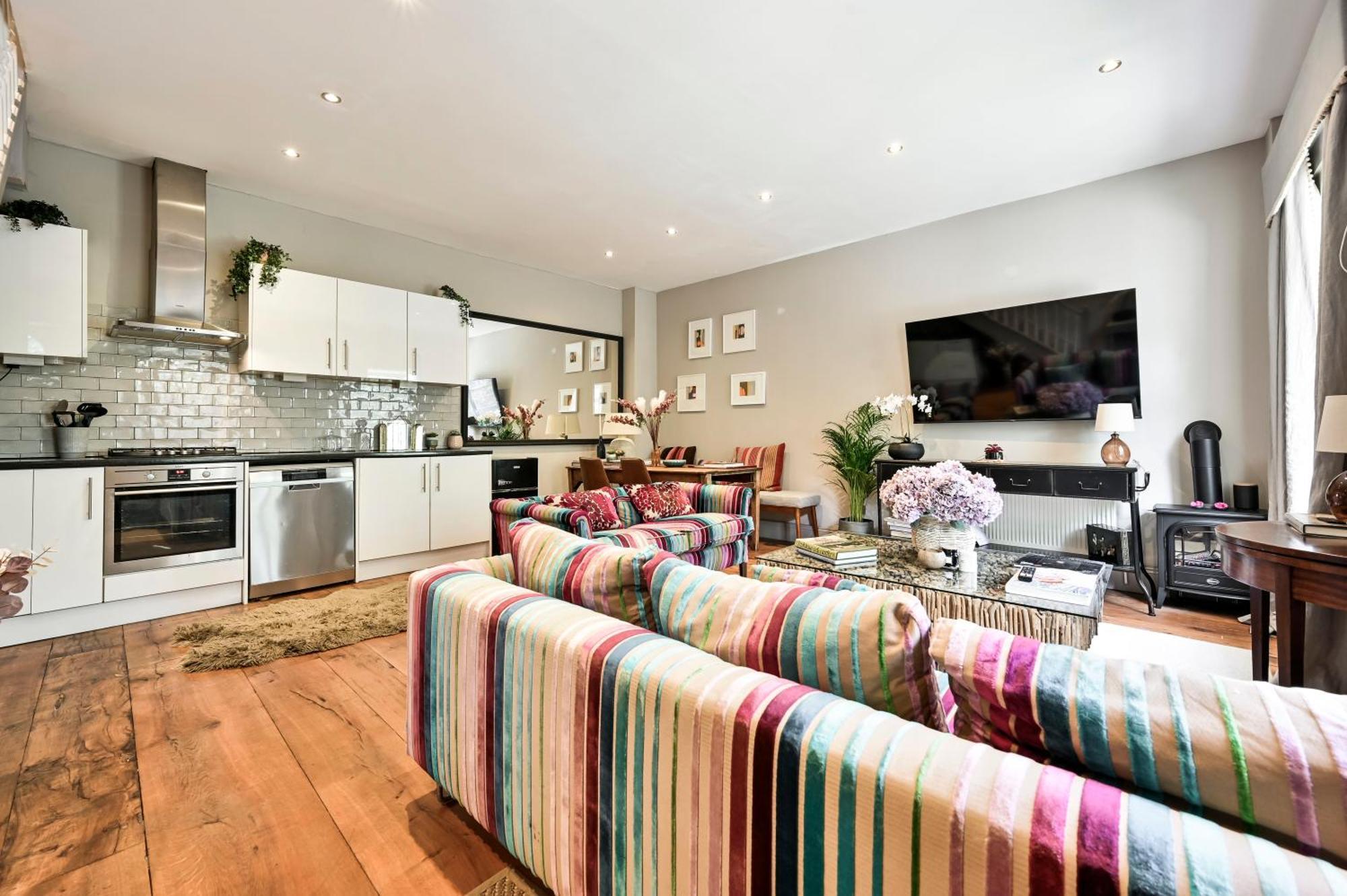 Magnificent 2 Bed Hyde Park Mews House Daire Londra Dış mekan fotoğraf