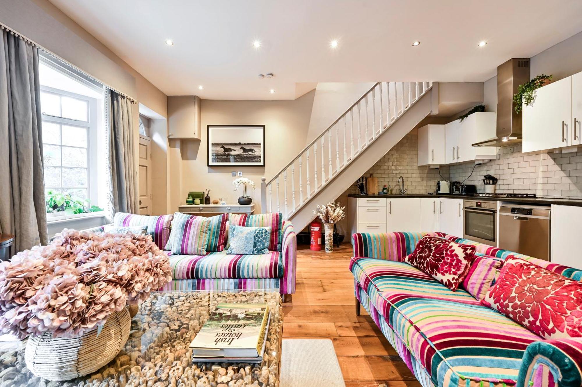 Magnificent 2 Bed Hyde Park Mews House Daire Londra Dış mekan fotoğraf